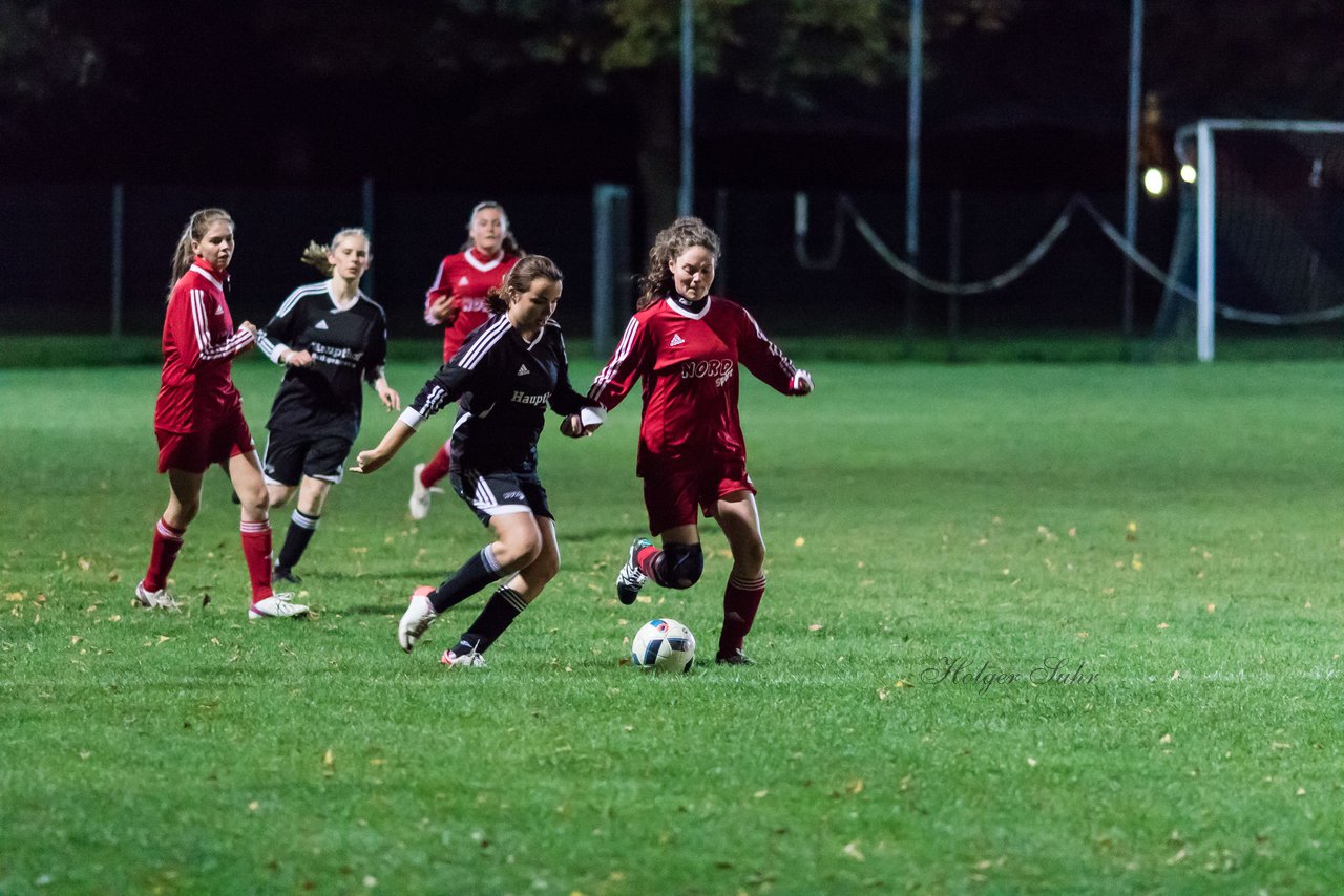 Bild 176 - Frauen SG Krempe/ETSV F. Glueckstadt - TSV Heiligenstedten : Ergebnis: 8:0